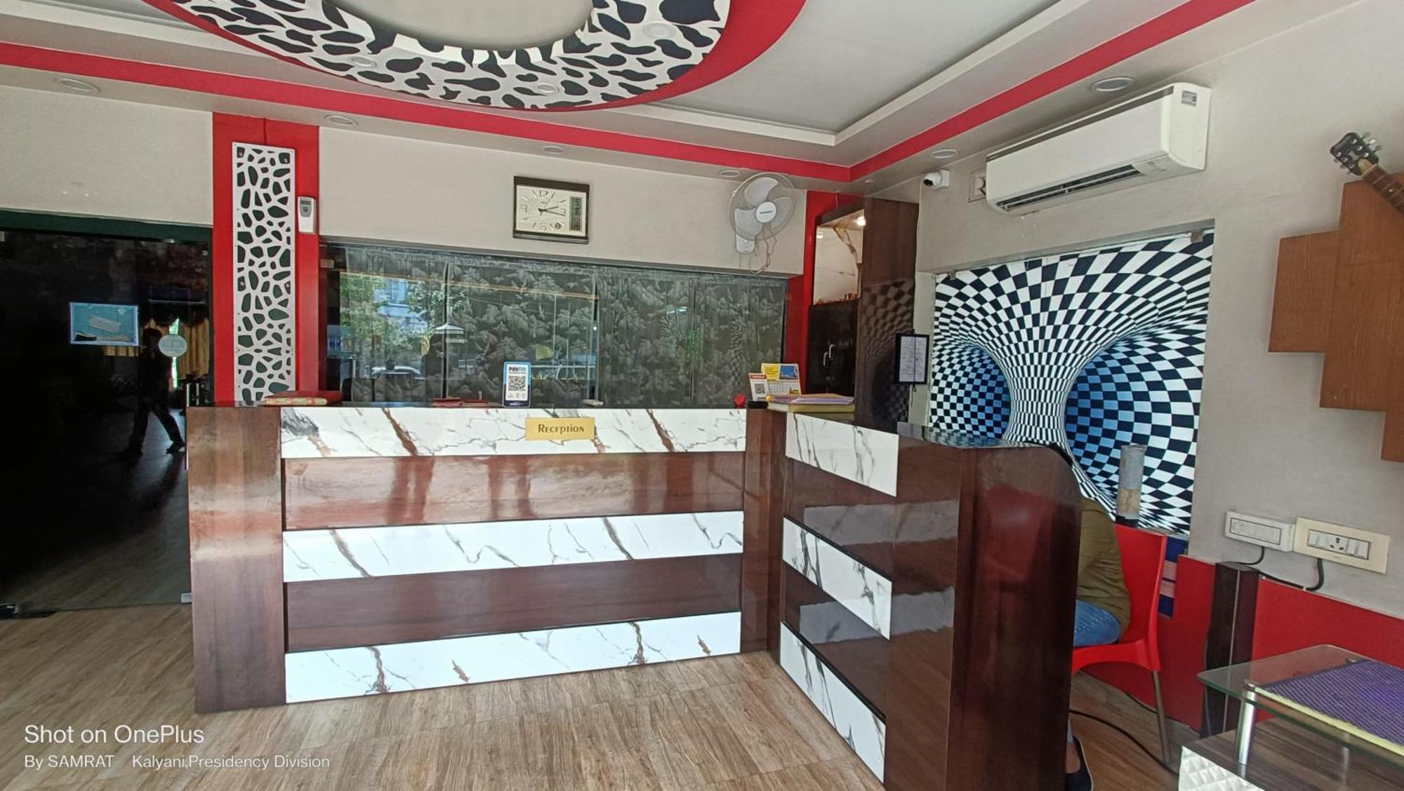 Trisplanet Otel Kalyani Dış mekan fotoğraf